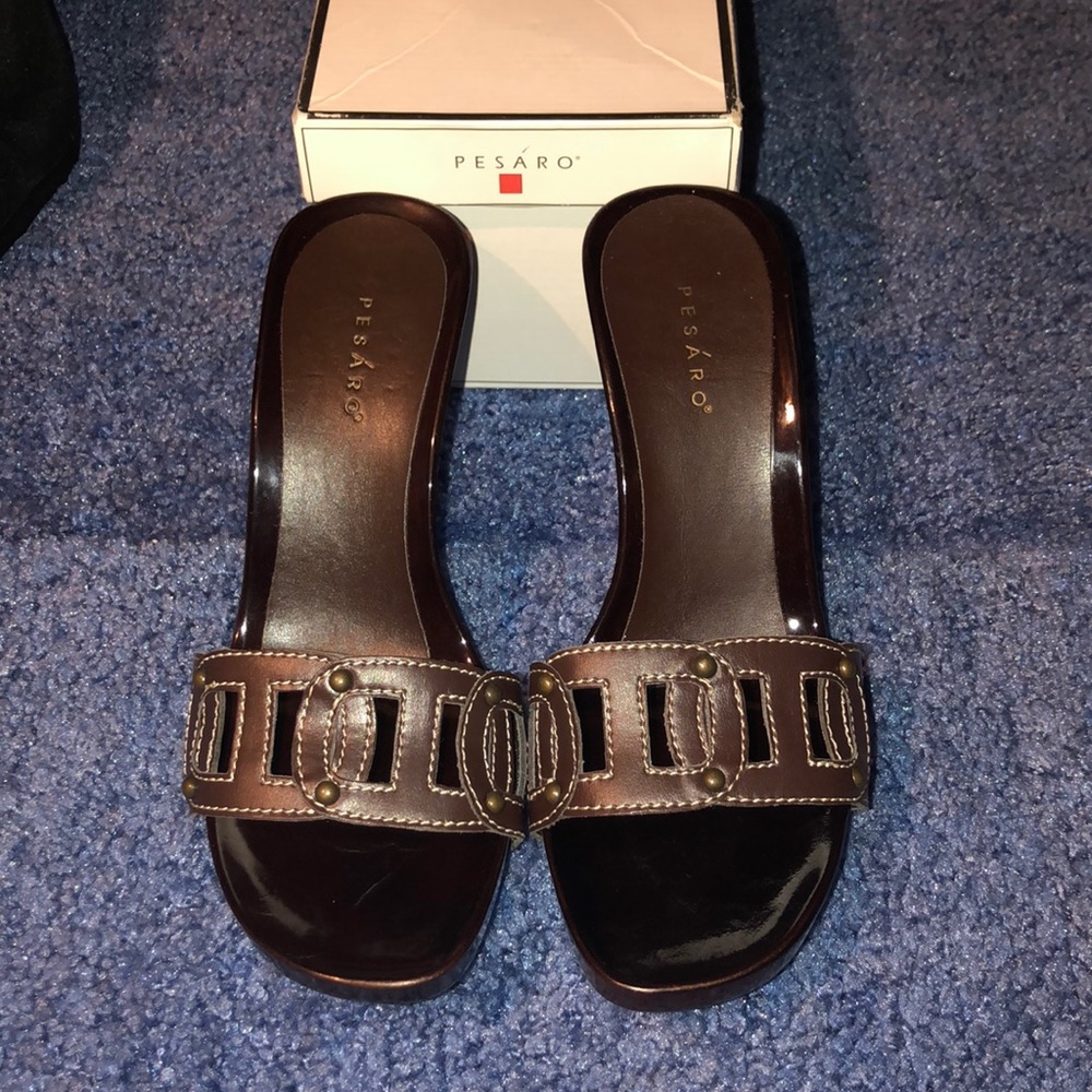 Pesaro Brown Heels